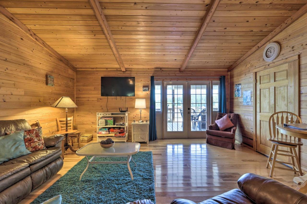 House With Dock And Slide Situated On Lake Sinclair! Sparta 외부 사진