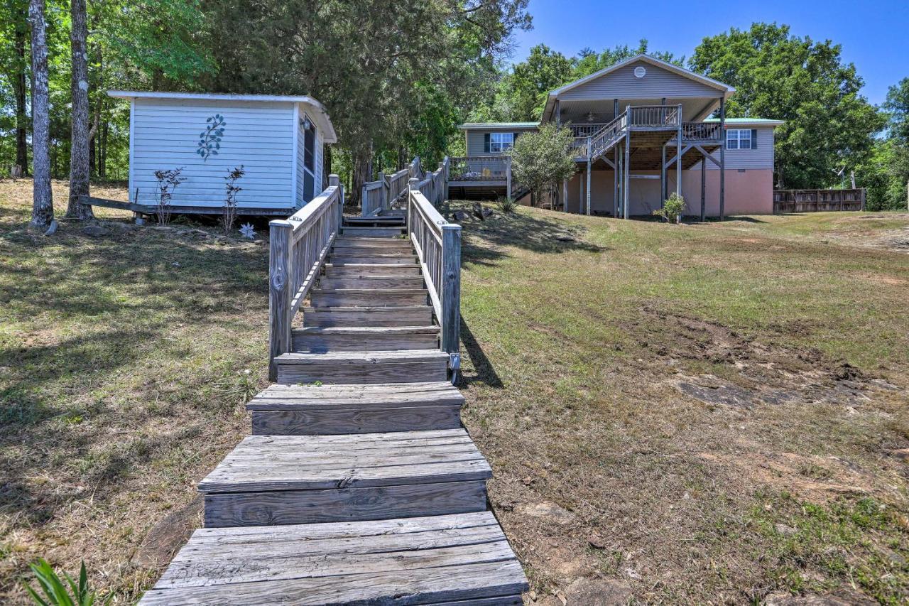 House With Dock And Slide Situated On Lake Sinclair! Sparta 외부 사진