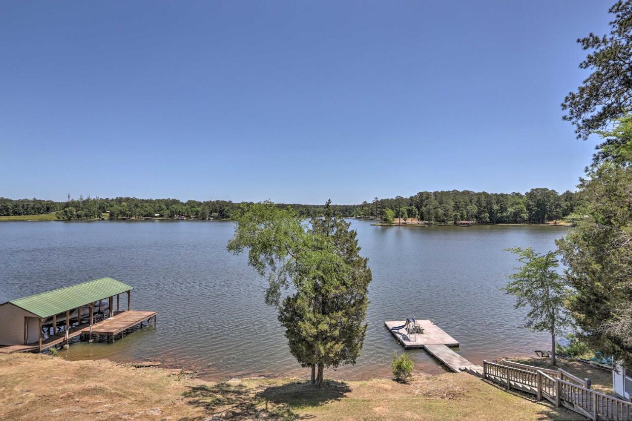 House With Dock And Slide Situated On Lake Sinclair! Sparta 외부 사진